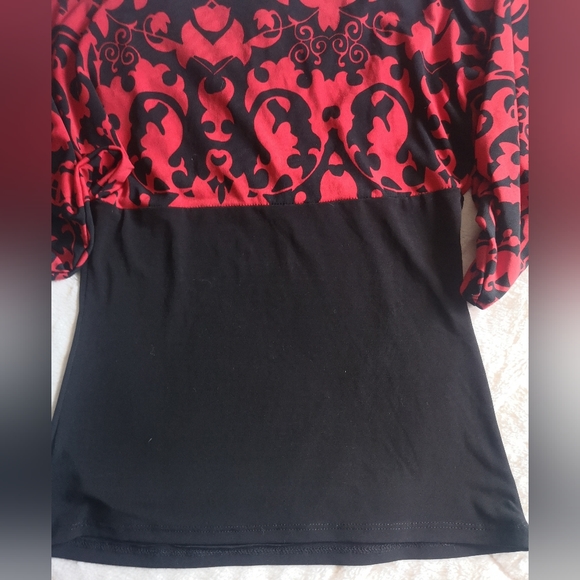 HKR COLLECTION TOP. SIZE M. - Picture 10 of 11